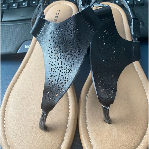 Torrid sandals size 7.5. Worn 1 time. - Picture 2 of 6